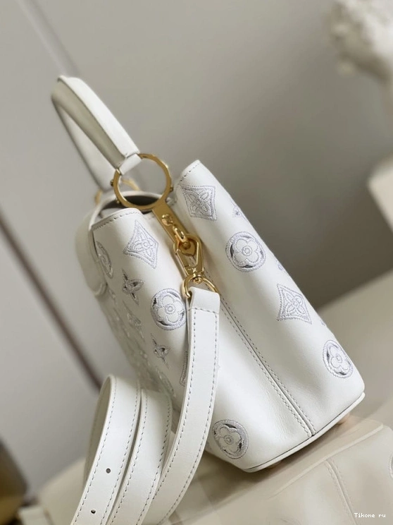 Affordable CAPUCINES VUITTON LOUIS BB 0812
